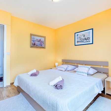 Apartment Ivica Punat Eksteriør bilde